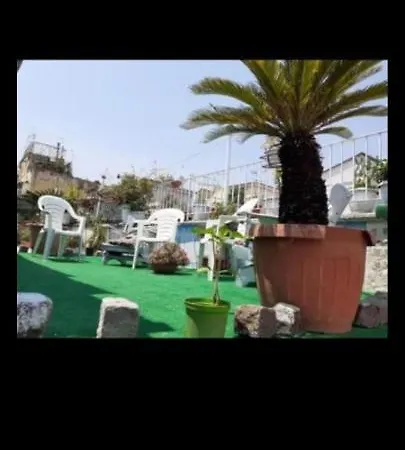 בית הארחה La Mansarda In Terrazza-napoli Centro נאפולי
